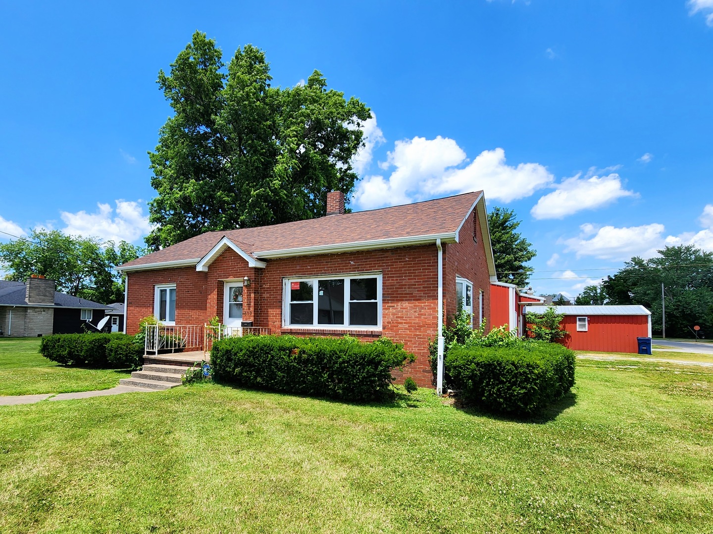 809 E Main Street