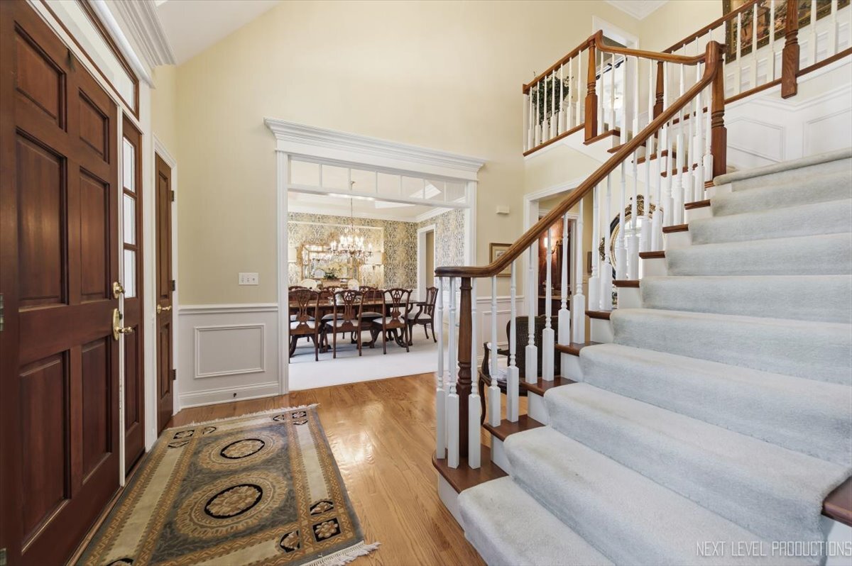 955 Harbor Town Court Property Photo 3