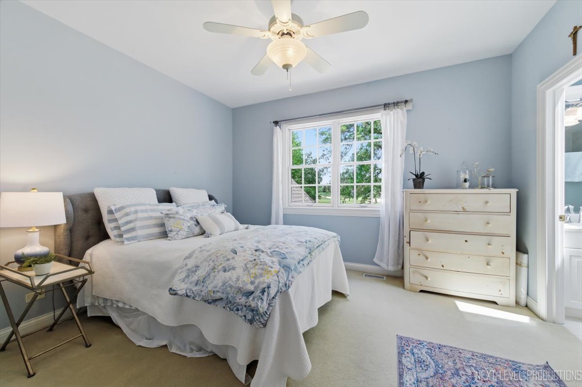 955 Harbor Town Court Property Photo 28