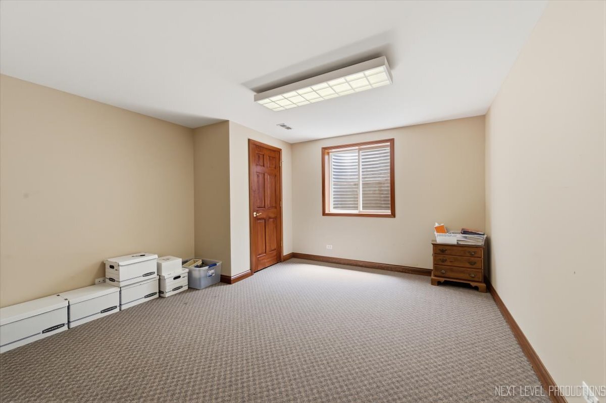 955 Harbor Town Court Property Photo 45