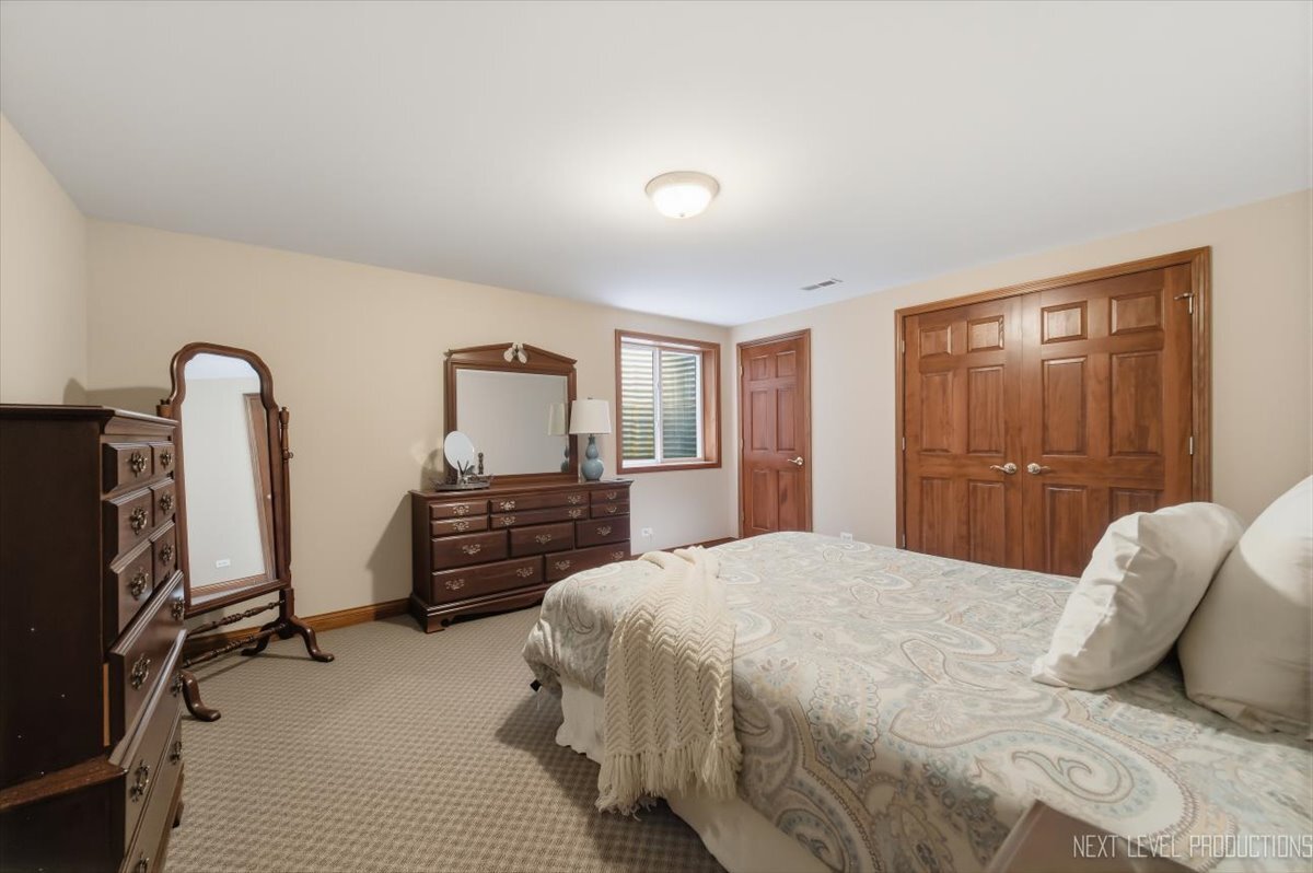 955 Harbor Town Court Property Photo 46