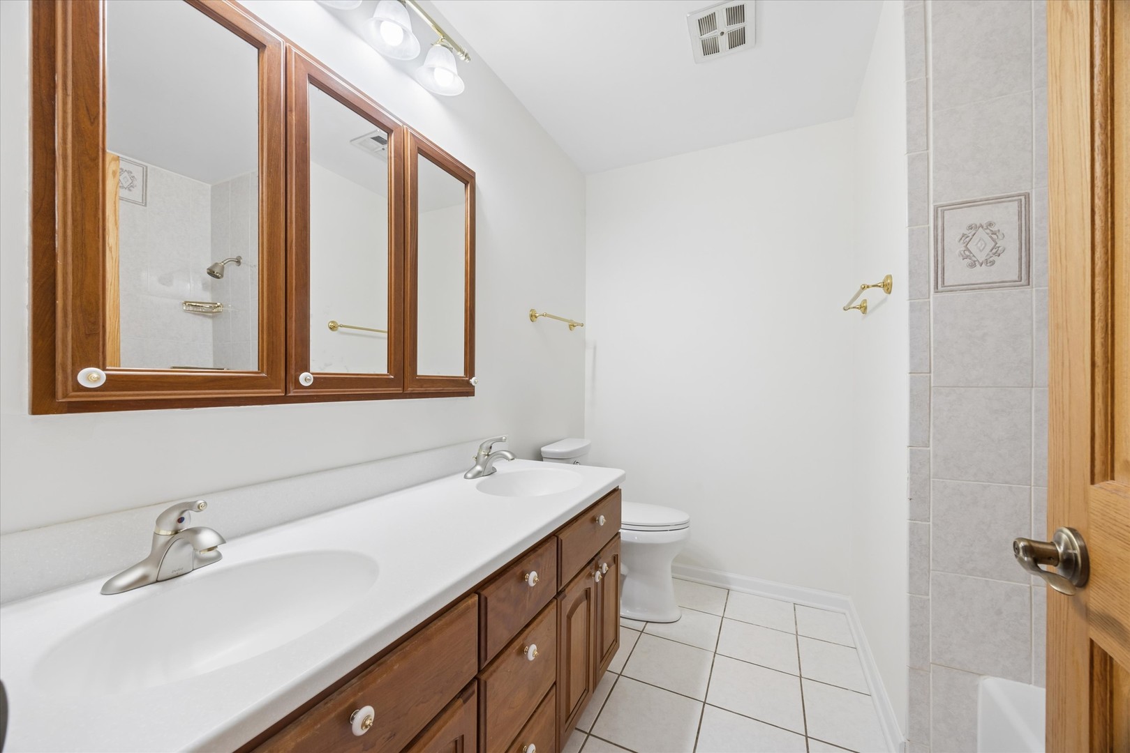 1423 Colony Court Property Photo 25