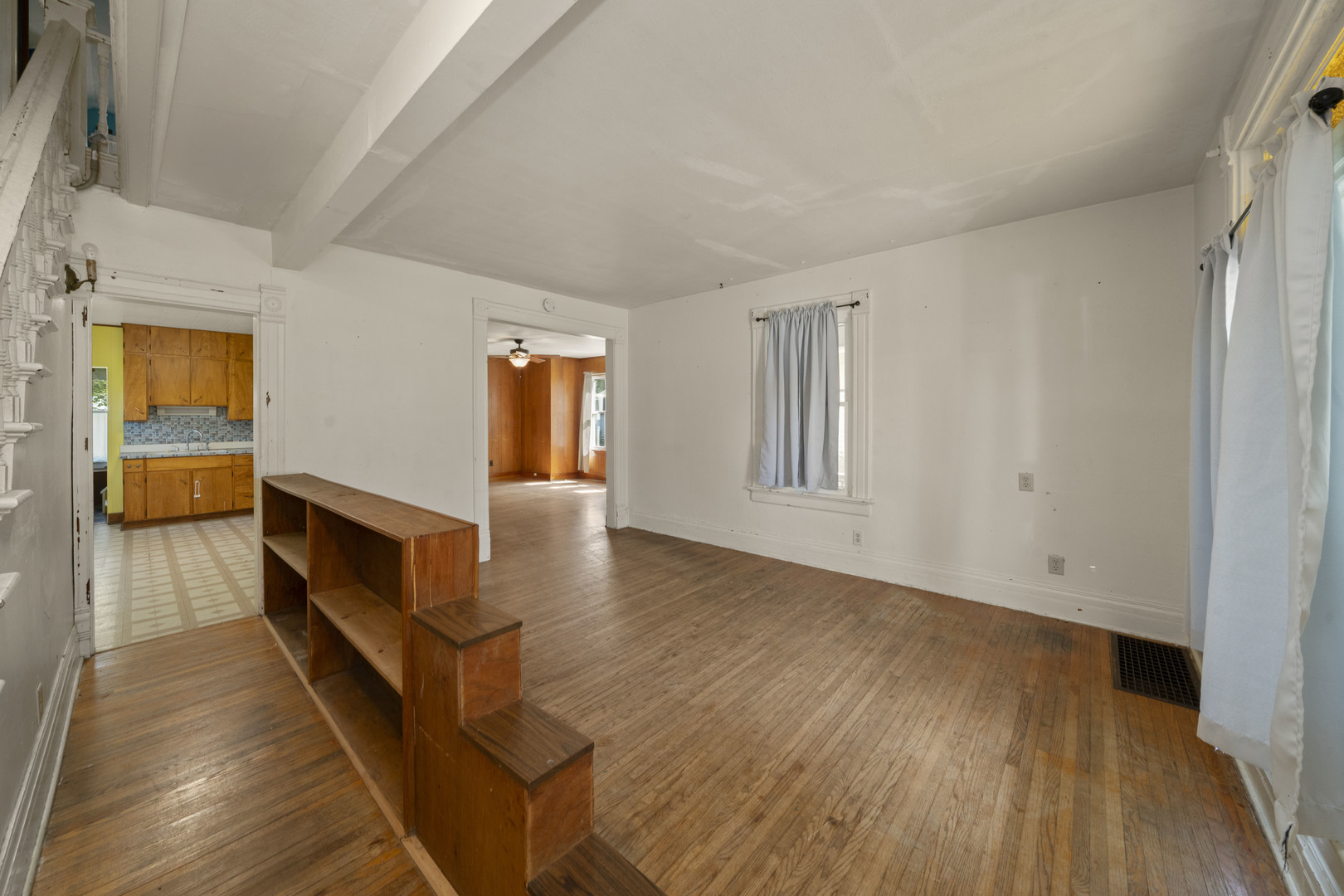 116 W Union Street Property Photo 3