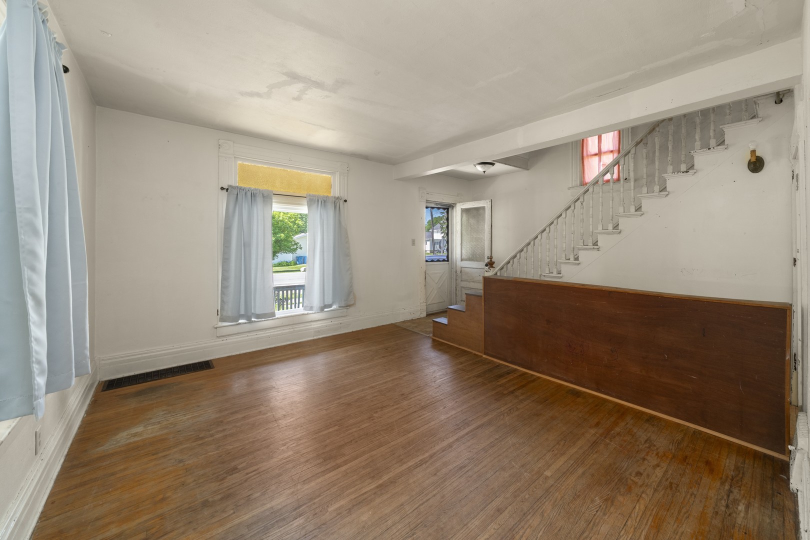 116 W Union Street Property Photo 5