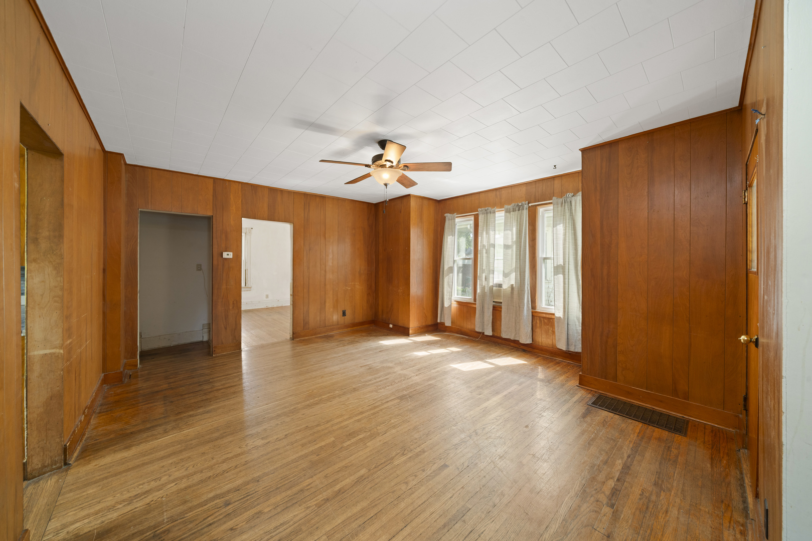 116 W Union Street Property Photo 7