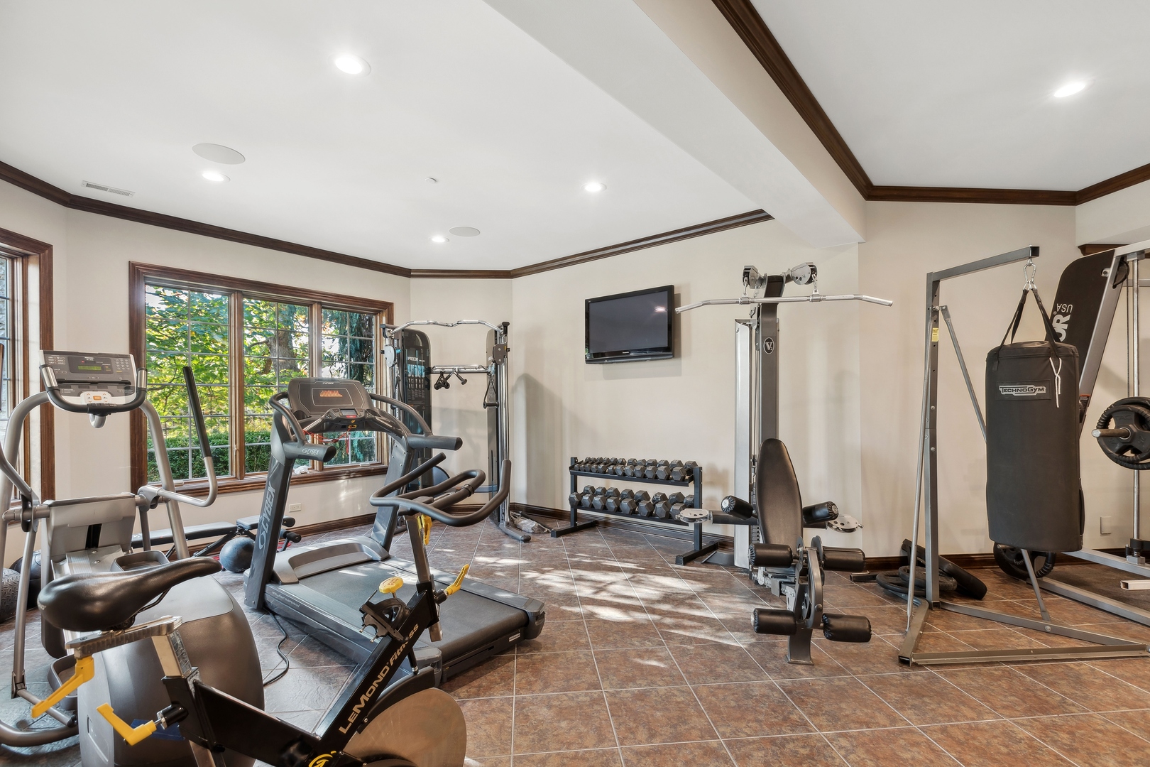 1051 Oakmont Court Property Photo 30