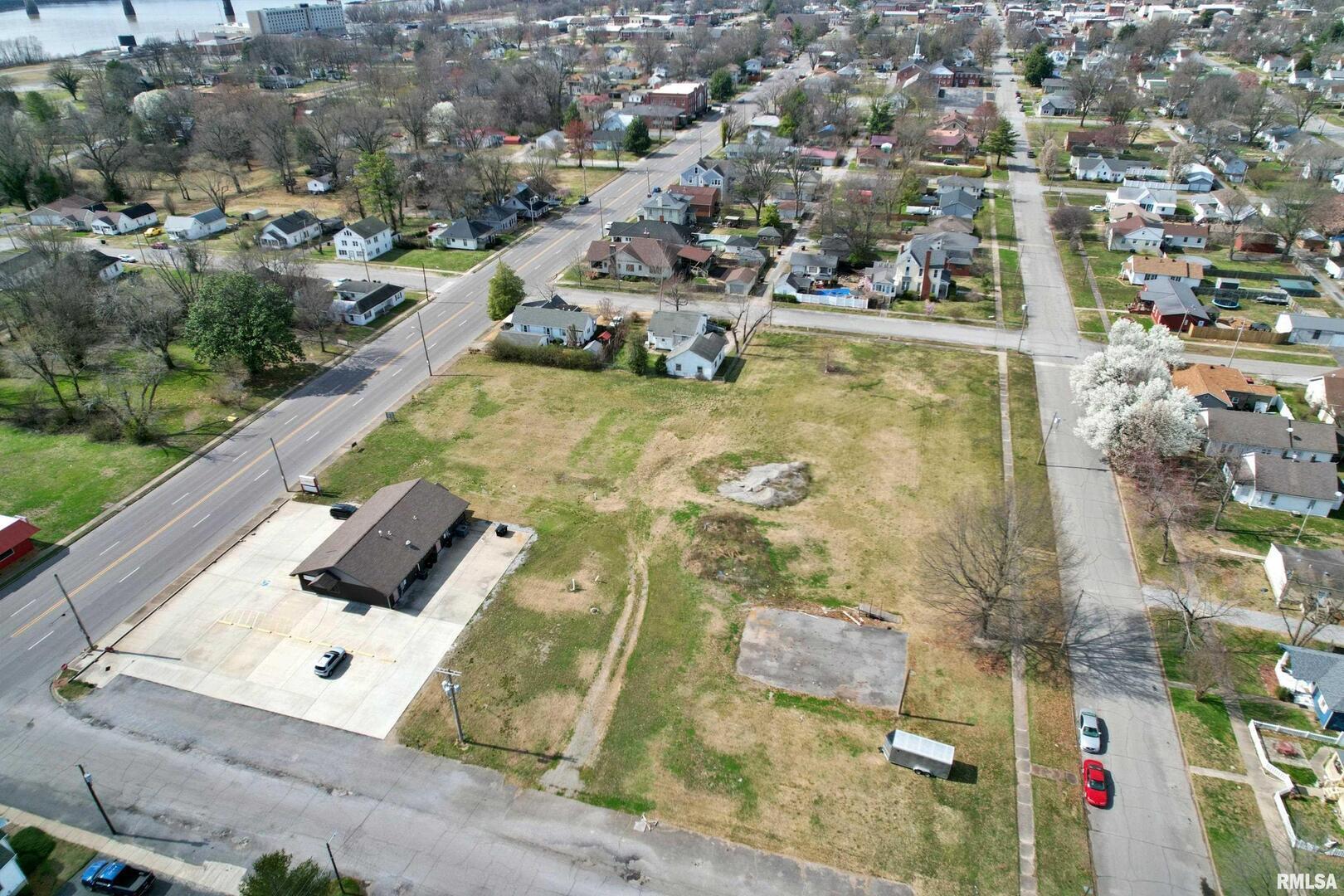 613 E 5th Street Property Photo 14