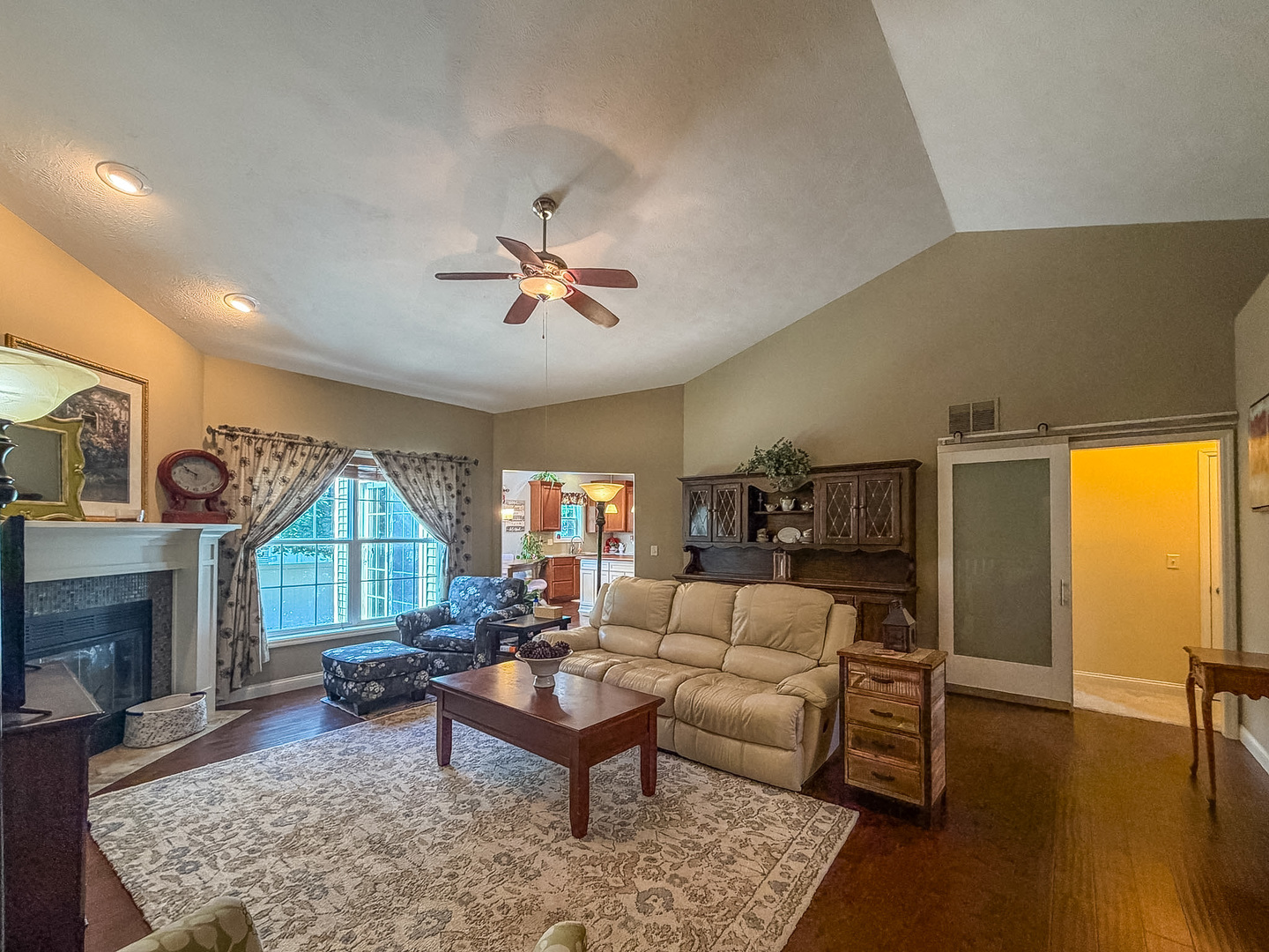 3907 Boulder Ridge Drive Property Photo 6