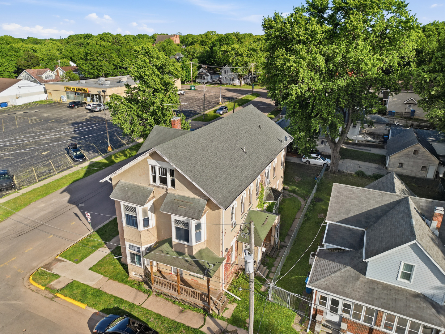 305 Monroe Avenue Property Photo 3