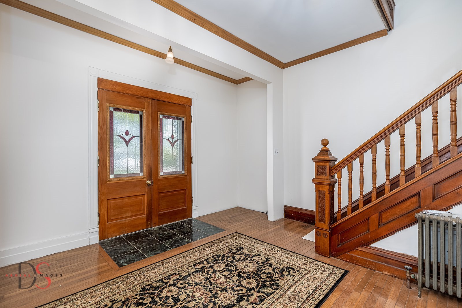401 E Prospect Avenue Property Photo 6