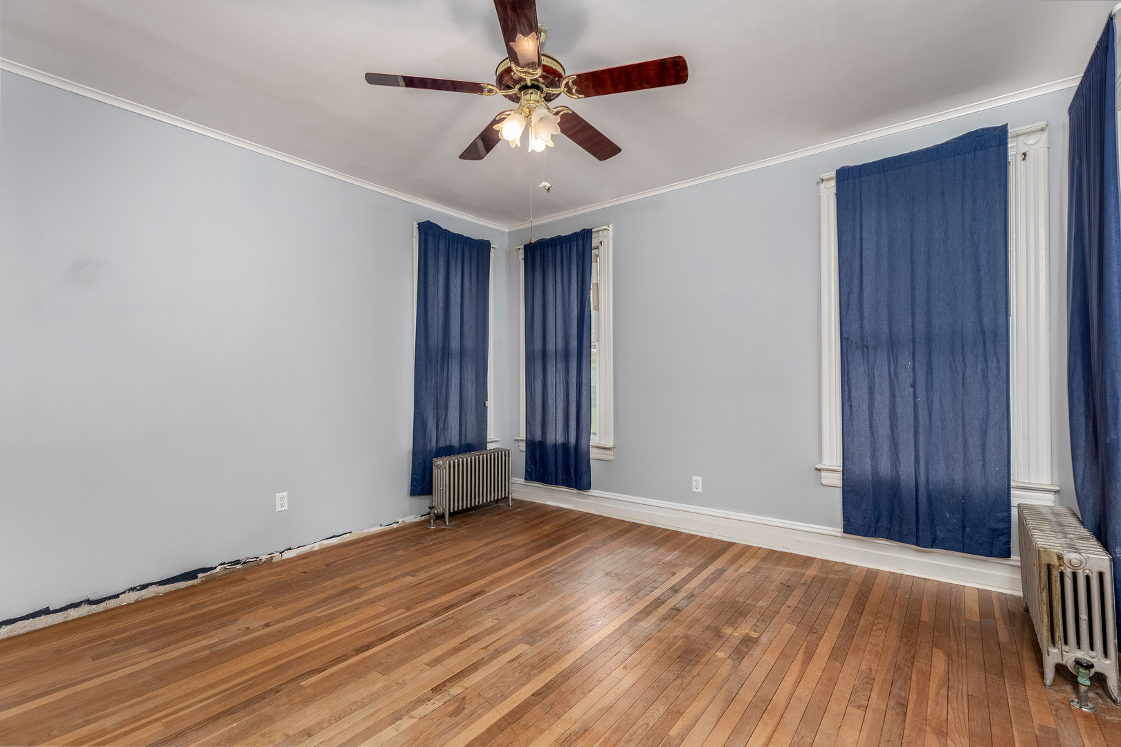 401 E Prospect Avenue Property Photo 26