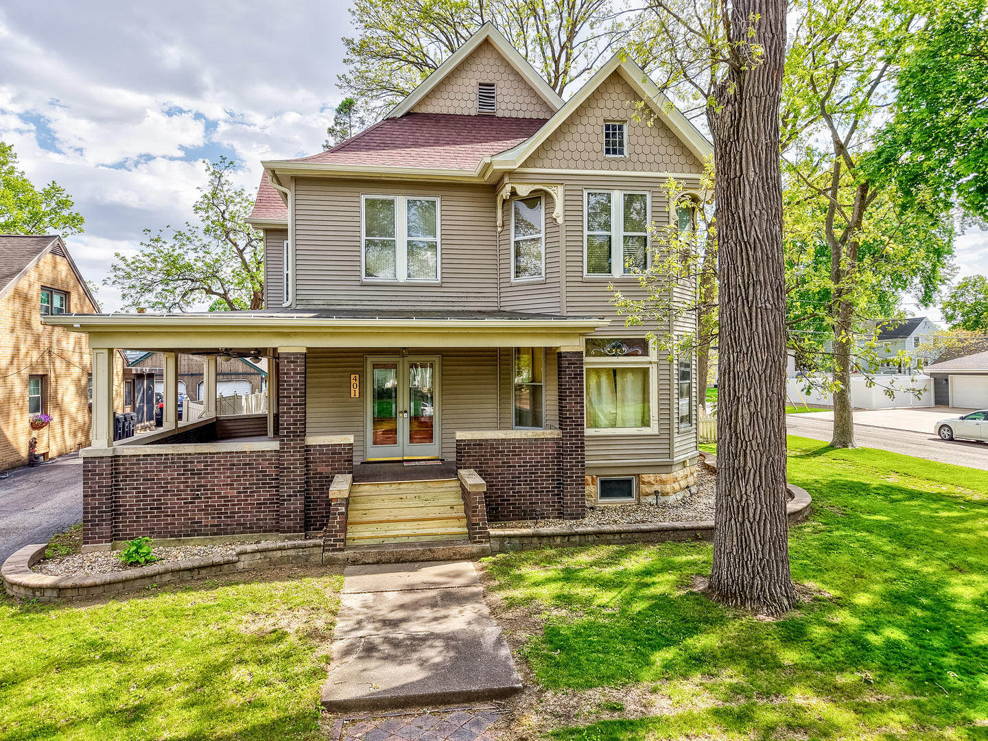 401 E Prospect Avenue Property Photo 45