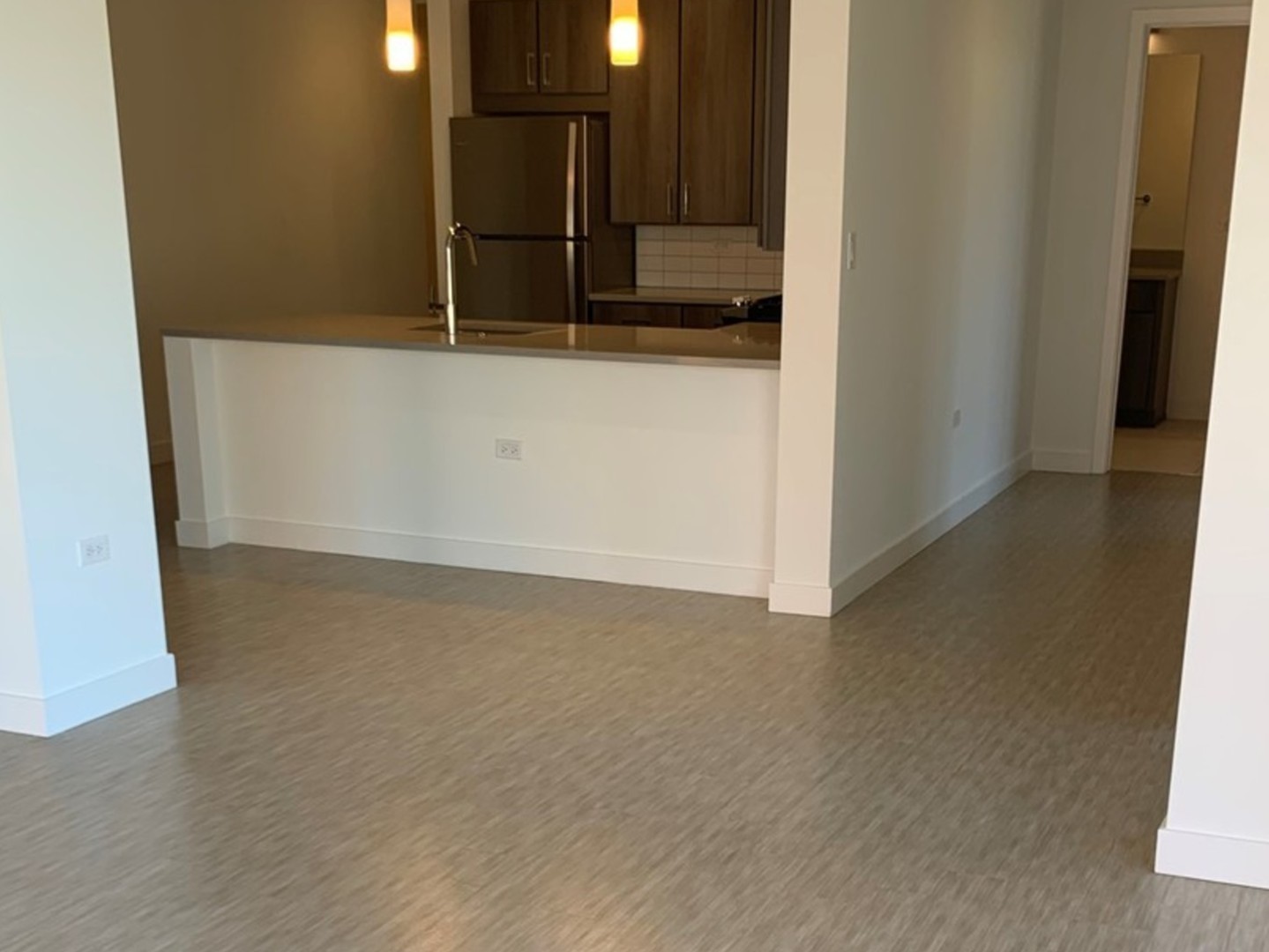 847 Chicago Avenue 701 Property Photo 4