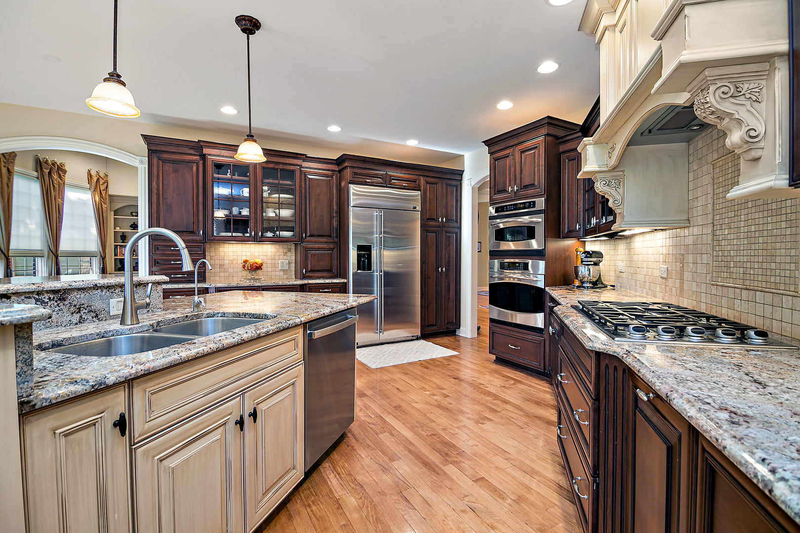 18048 S Crystal Lake Drive Property Photo 7