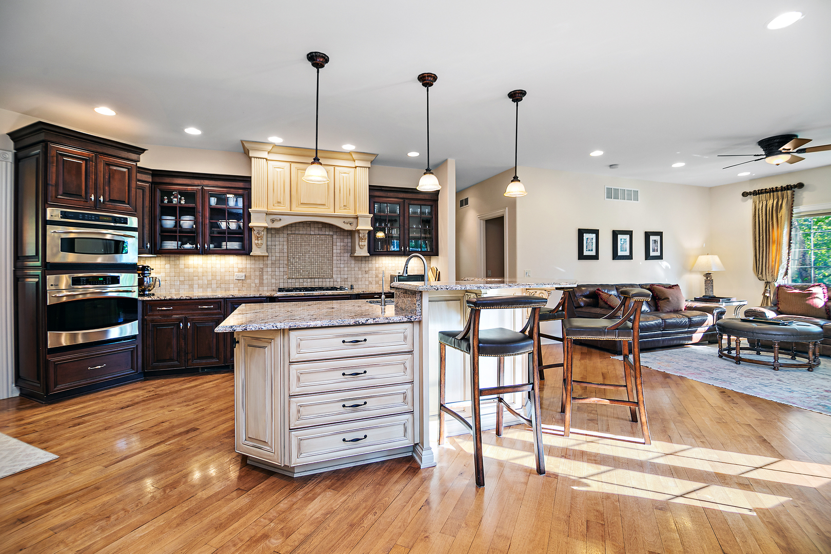 18048 S Crystal Lake Drive Property Photo 8