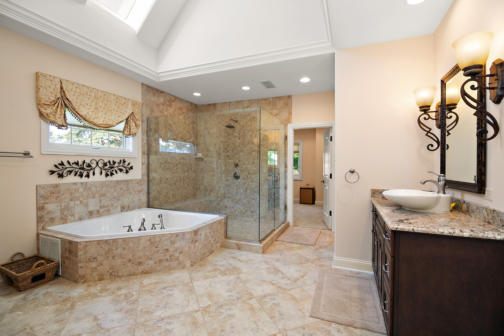 18048 S Crystal Lake Drive Property Photo 12