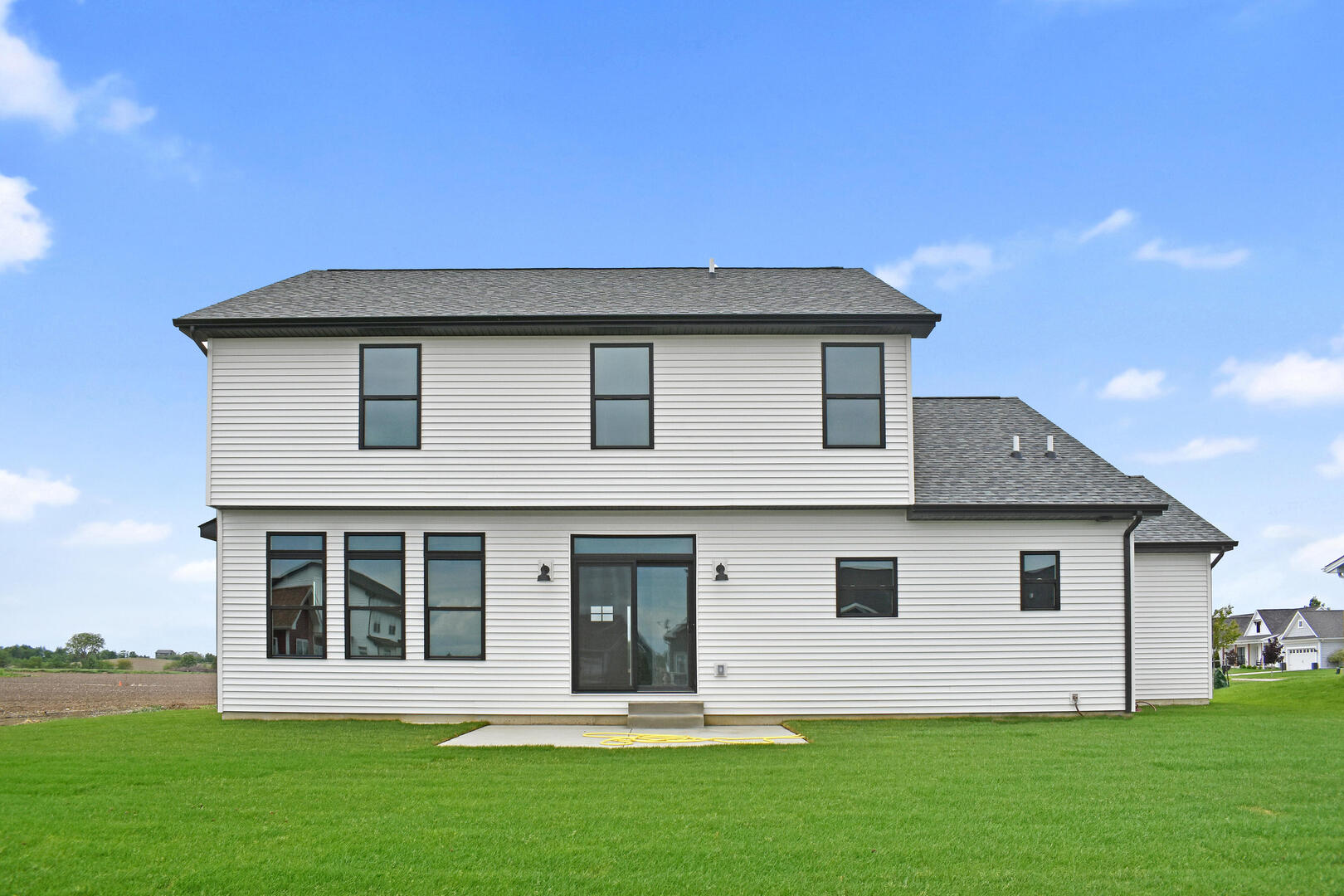 1812 Sunny Acres Road Property Photo 2