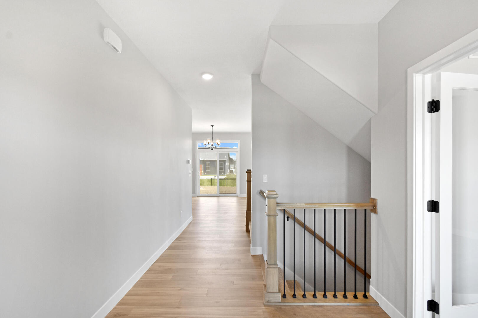1812 Sunny Acres Road Property Photo 3