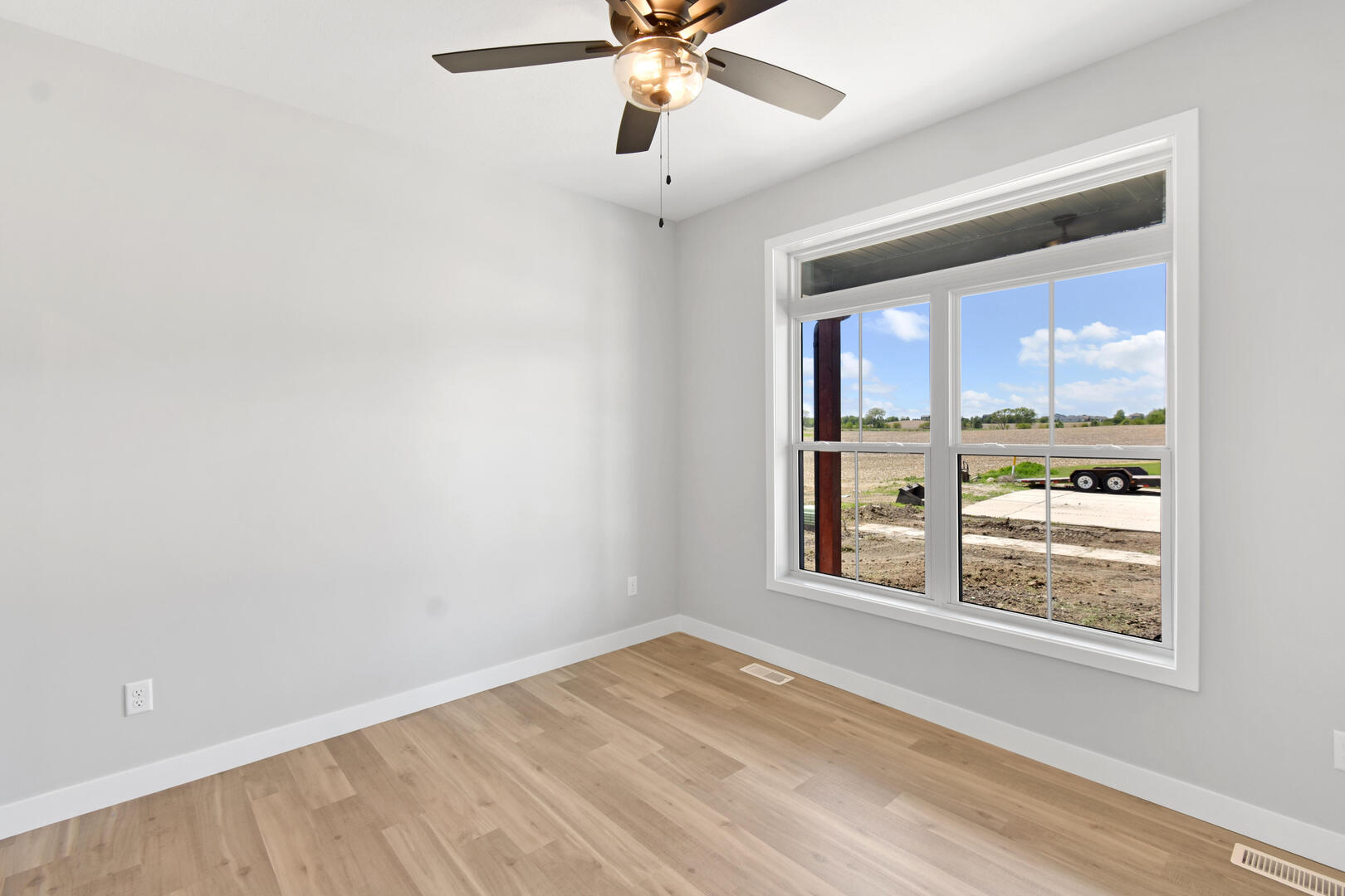 1812 Sunny Acres Road Property Photo 5