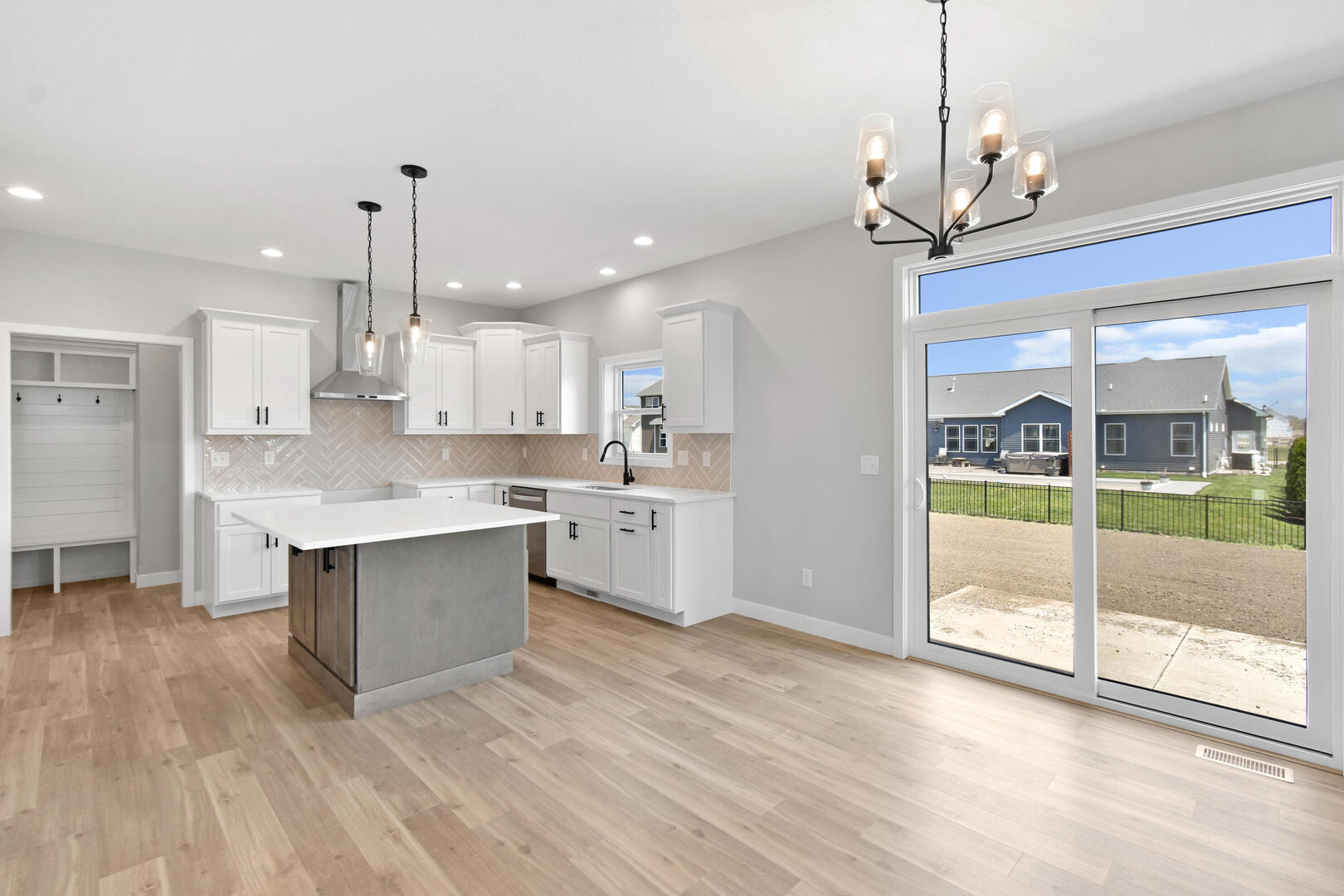 1812 Sunny Acres Road Property Photo 11