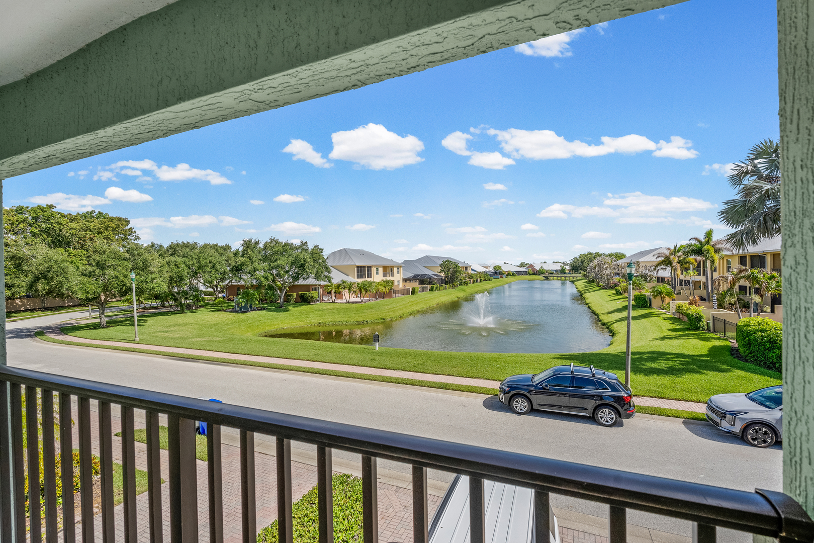 1875 Bridgepointe Circle 31 Property Photo 16