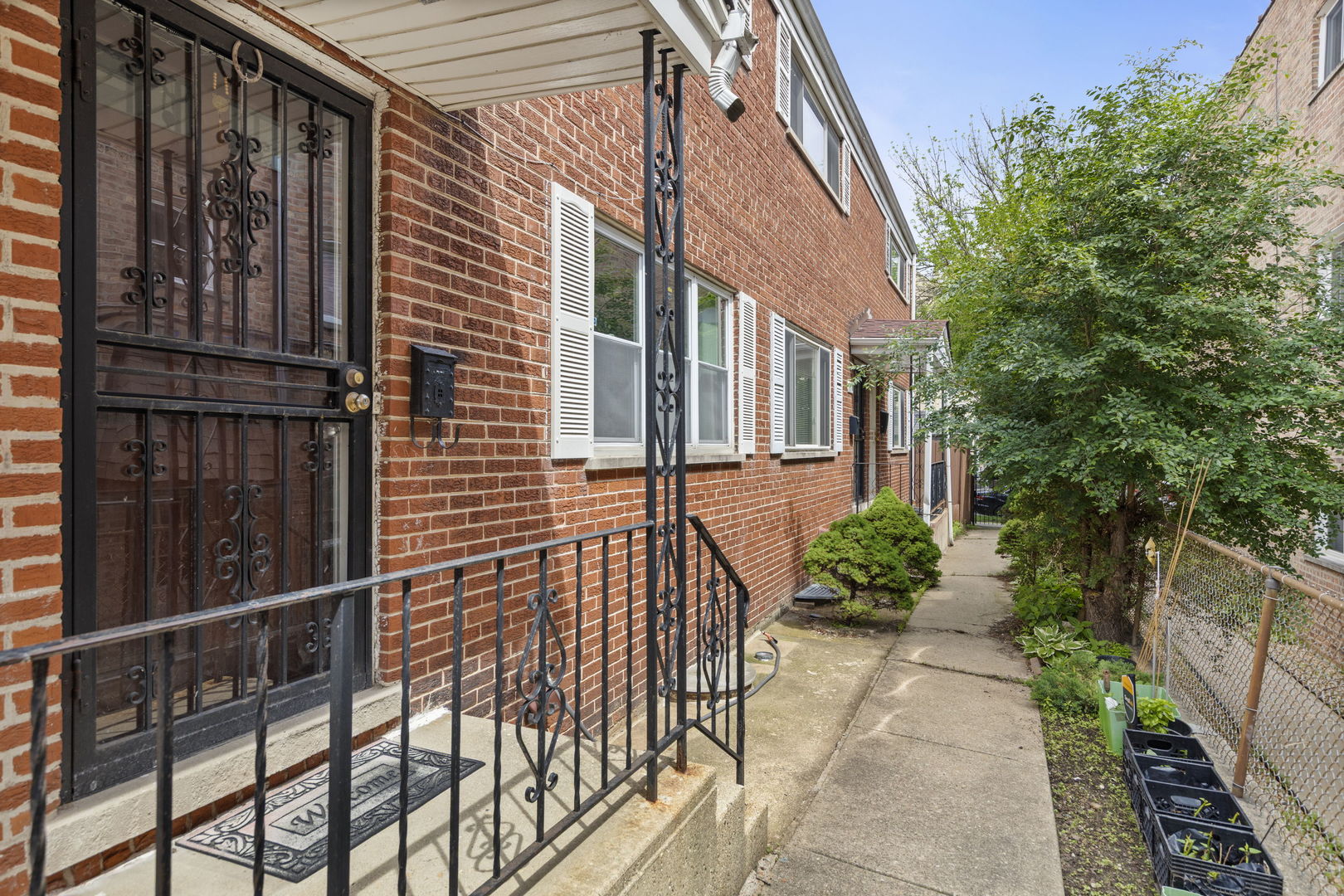 1727 W Estes Avenue C Property Photo 1