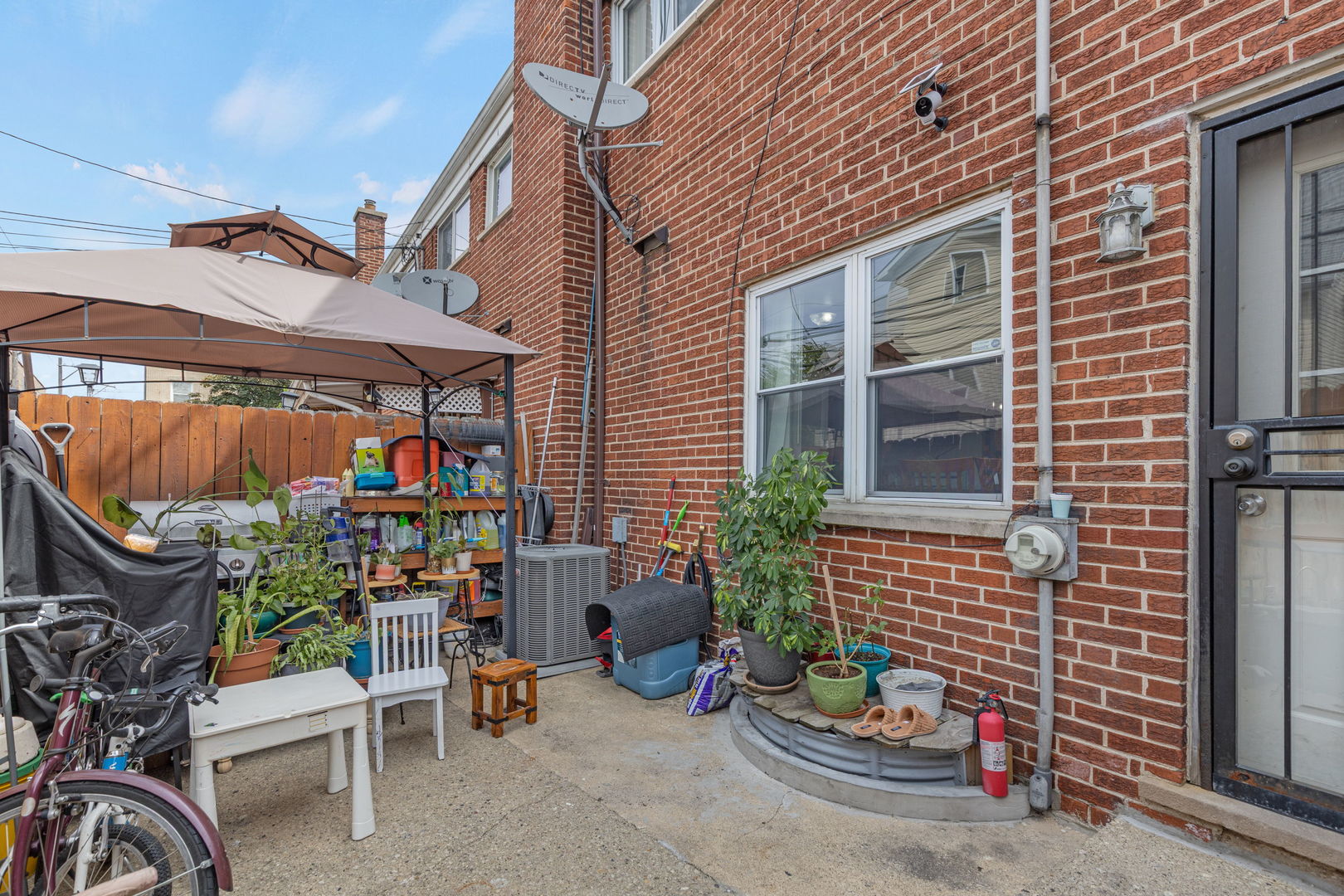 1727 W Estes Avenue C Property Photo 14