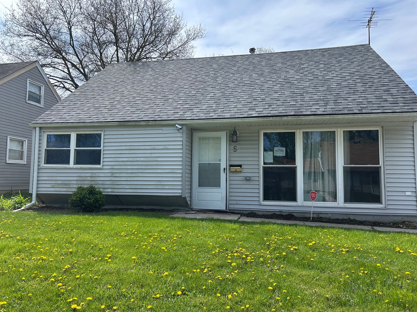 5 Arrowhead Court Property Photo 1