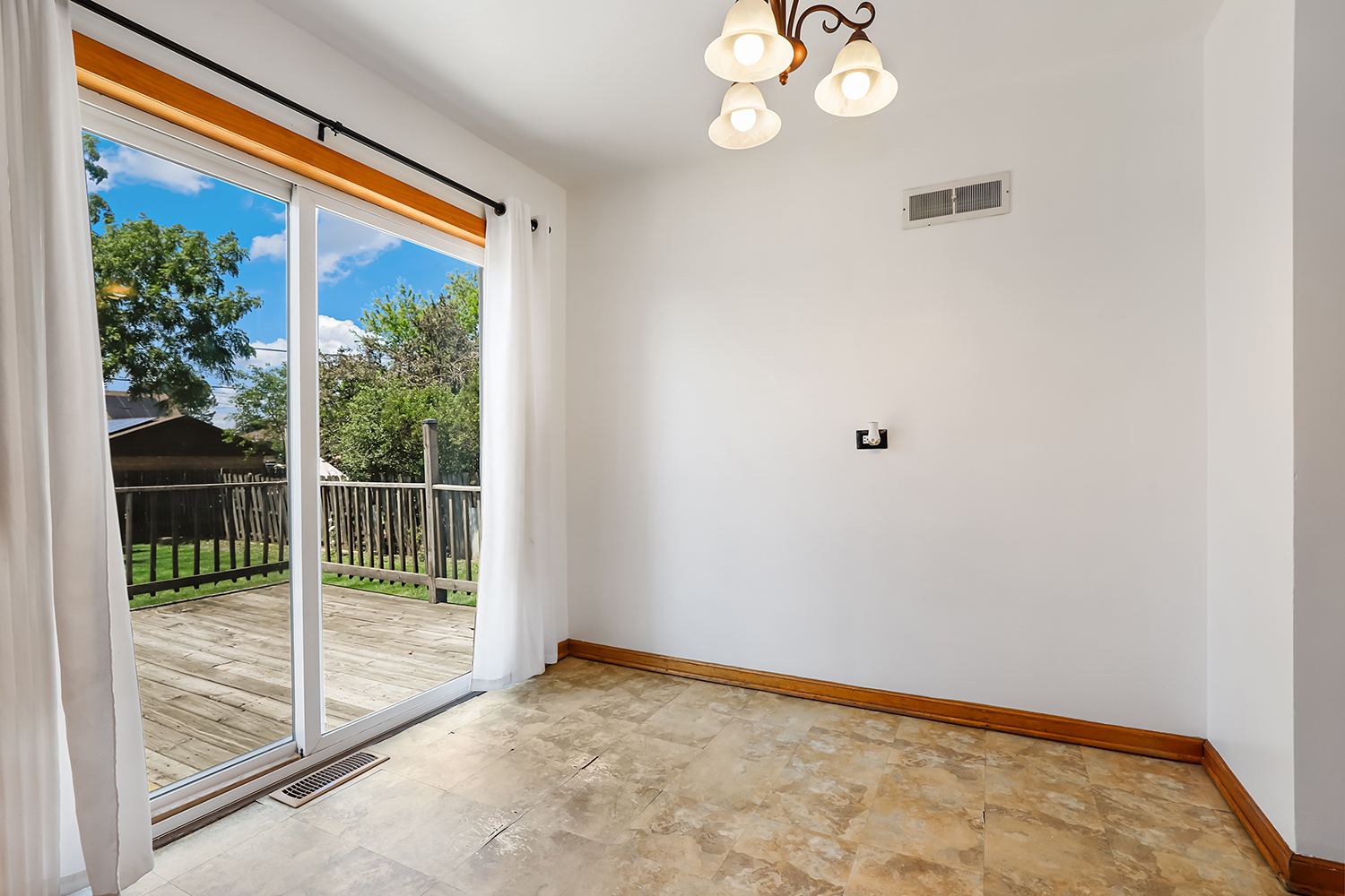 14620 S Short Street Property Photo 10