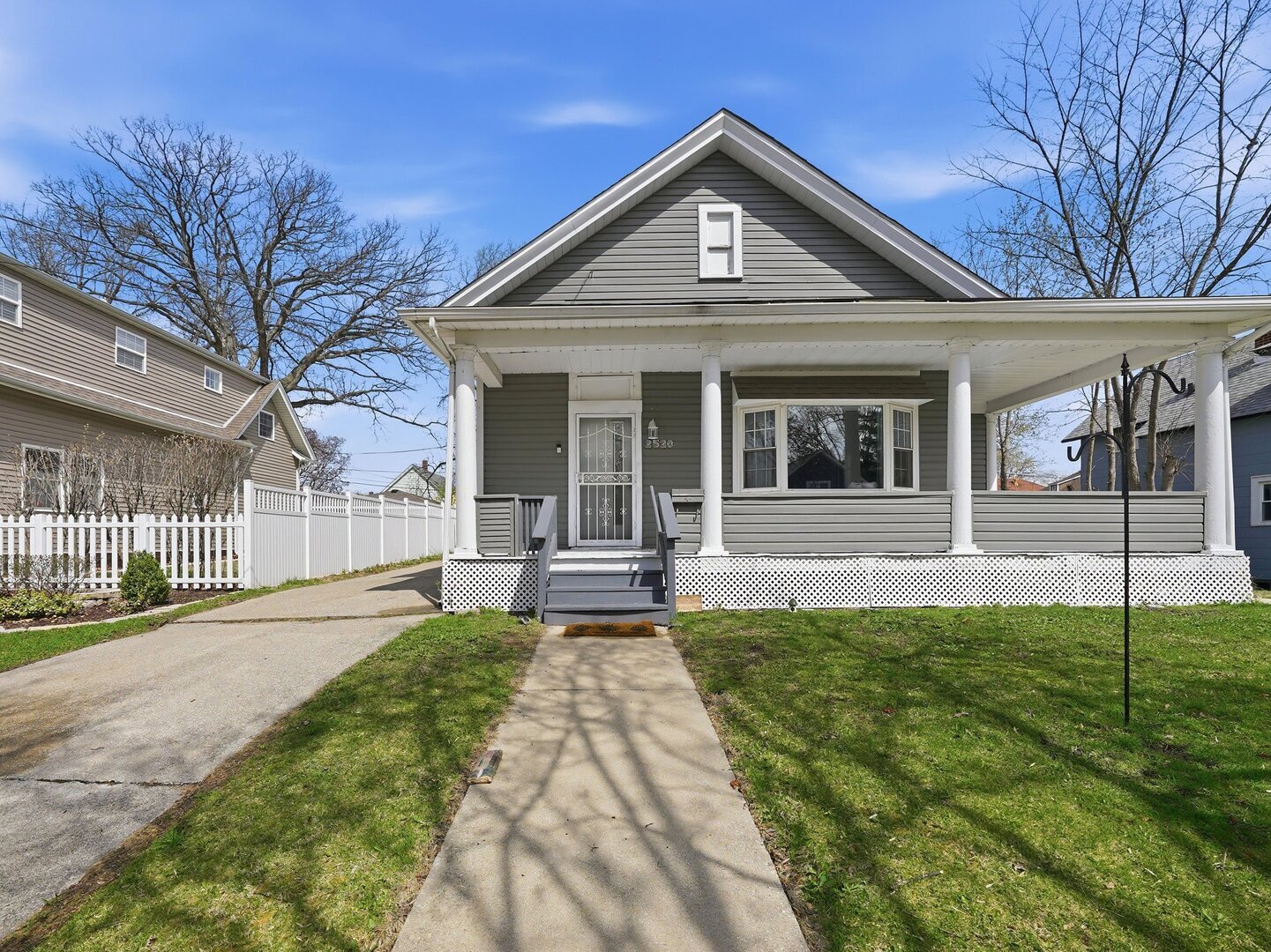 2520 Walnut Street Property Photo 1