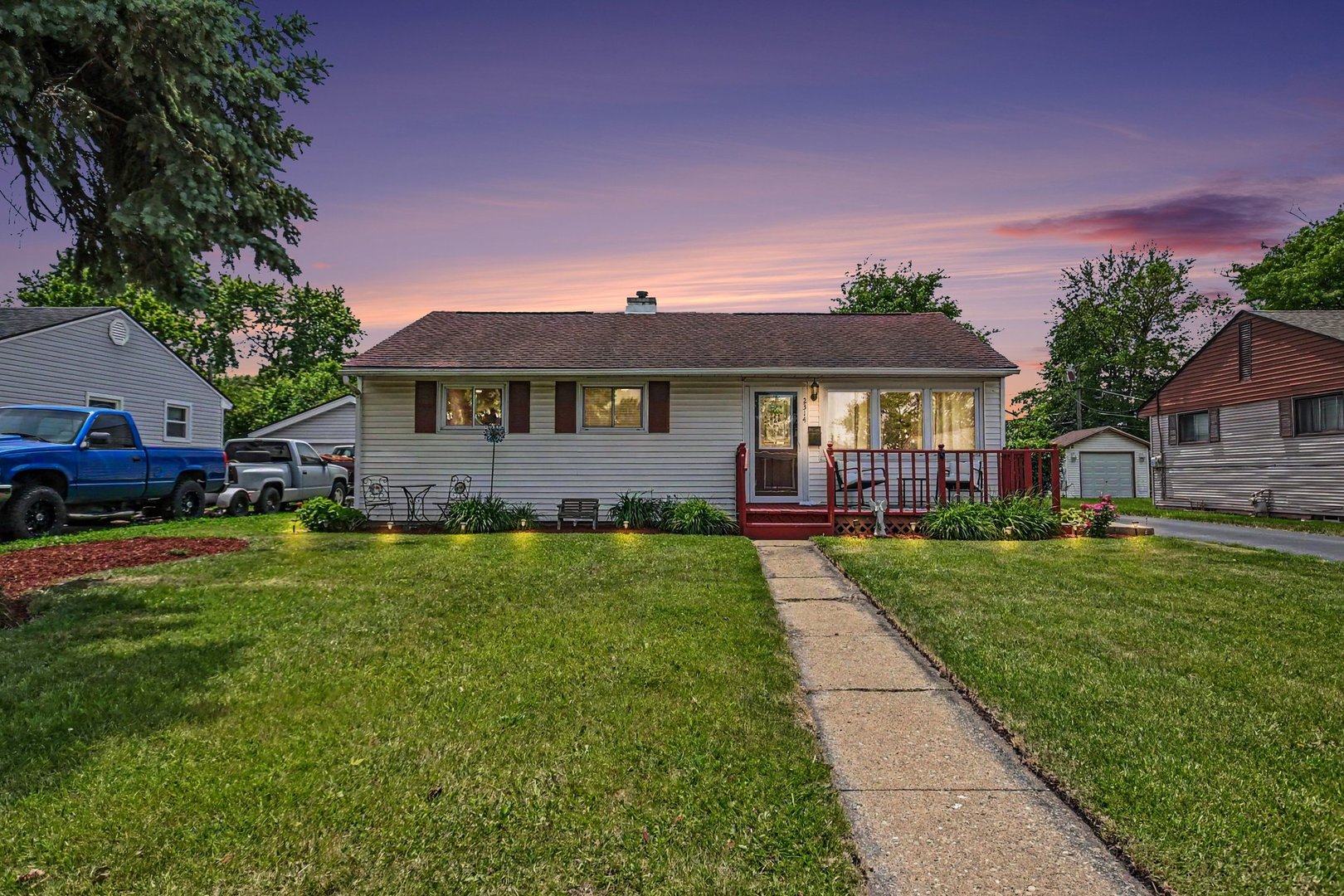 2314 Webster Avenue Property Photo 1