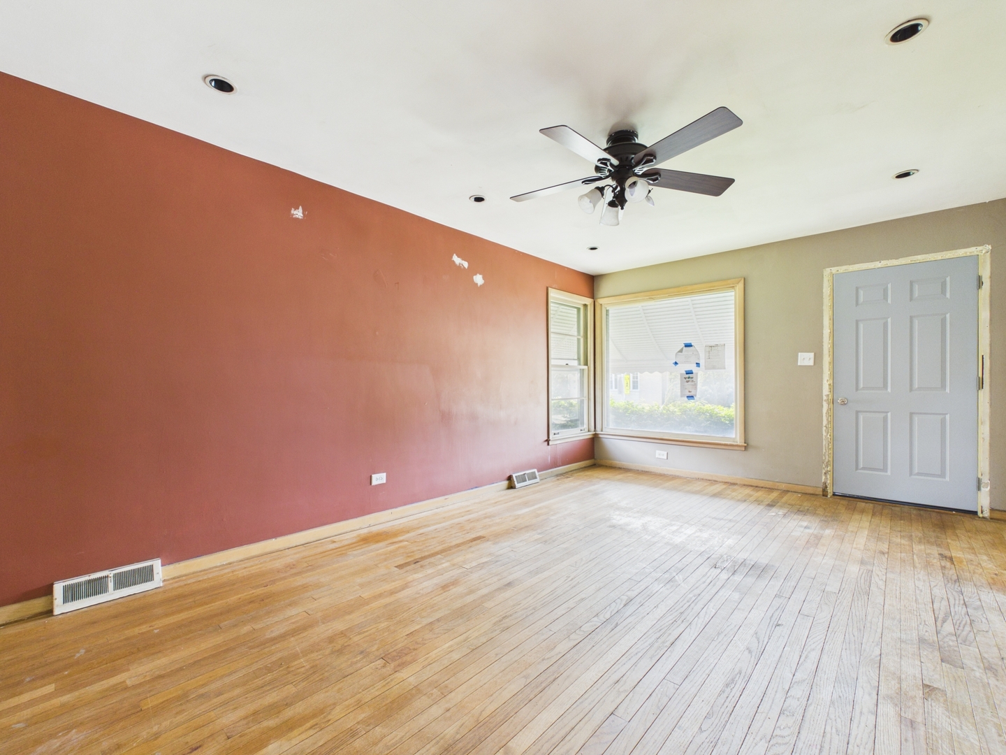 51 51st Avenue Property Photo 4