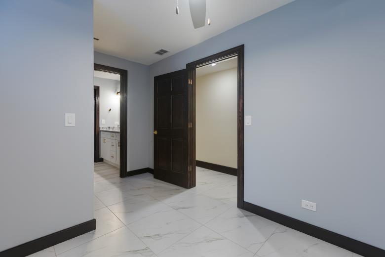 444 E 48th Street B2 Property Photo 15