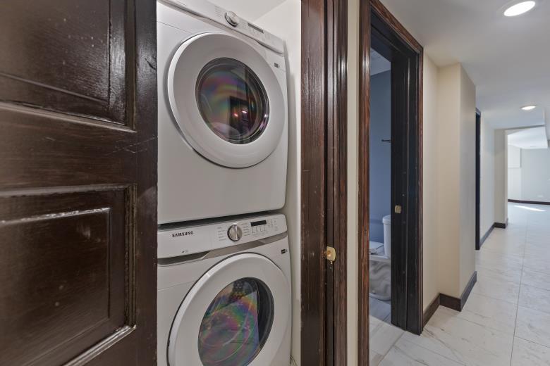 442 E 48th Street B1 Property Photo 20