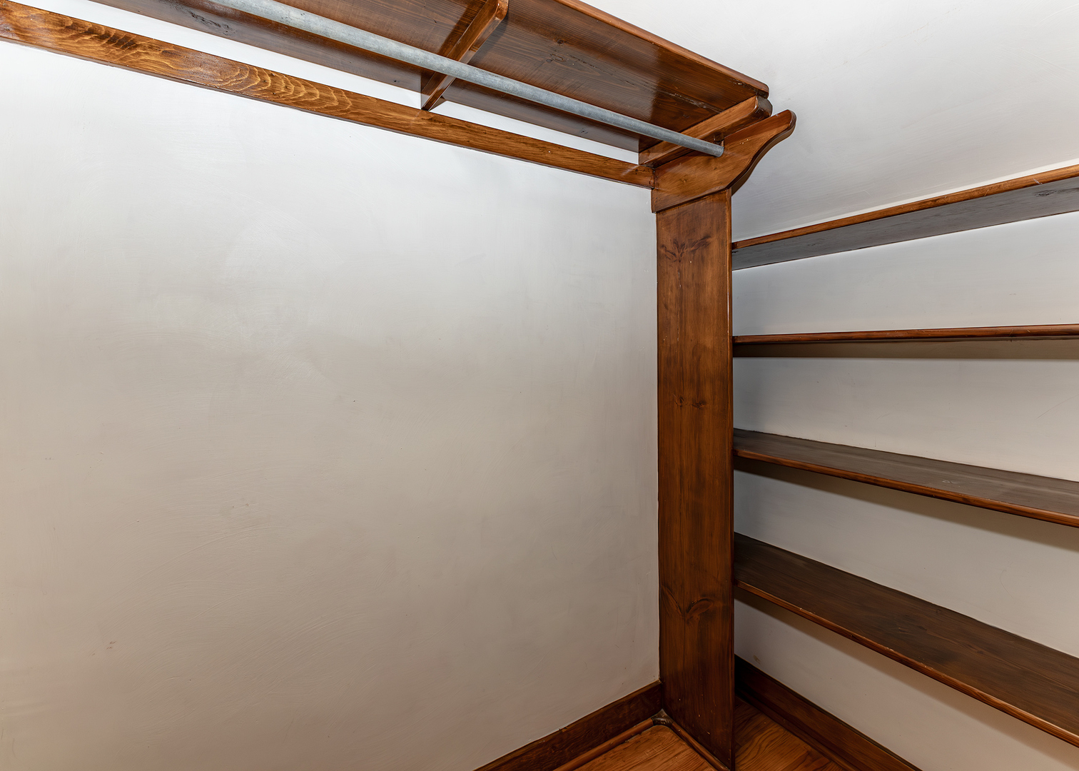 509 S Henry Street Property Photo 19