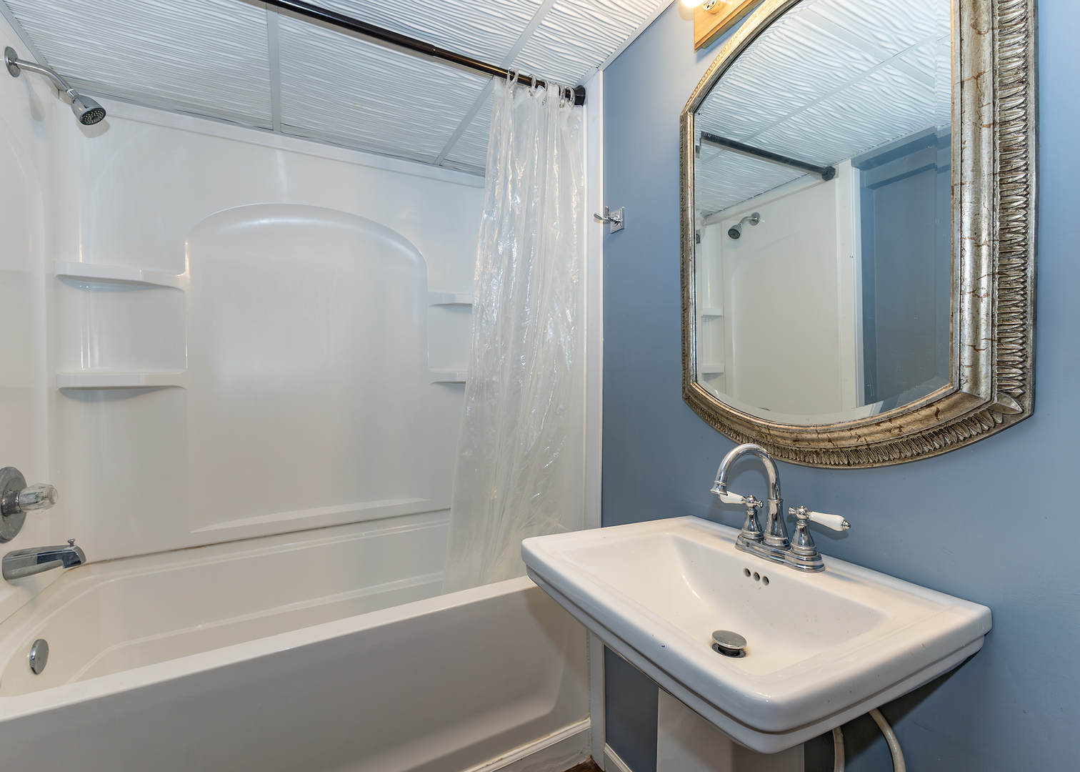509 S Henry Street Property Photo 24