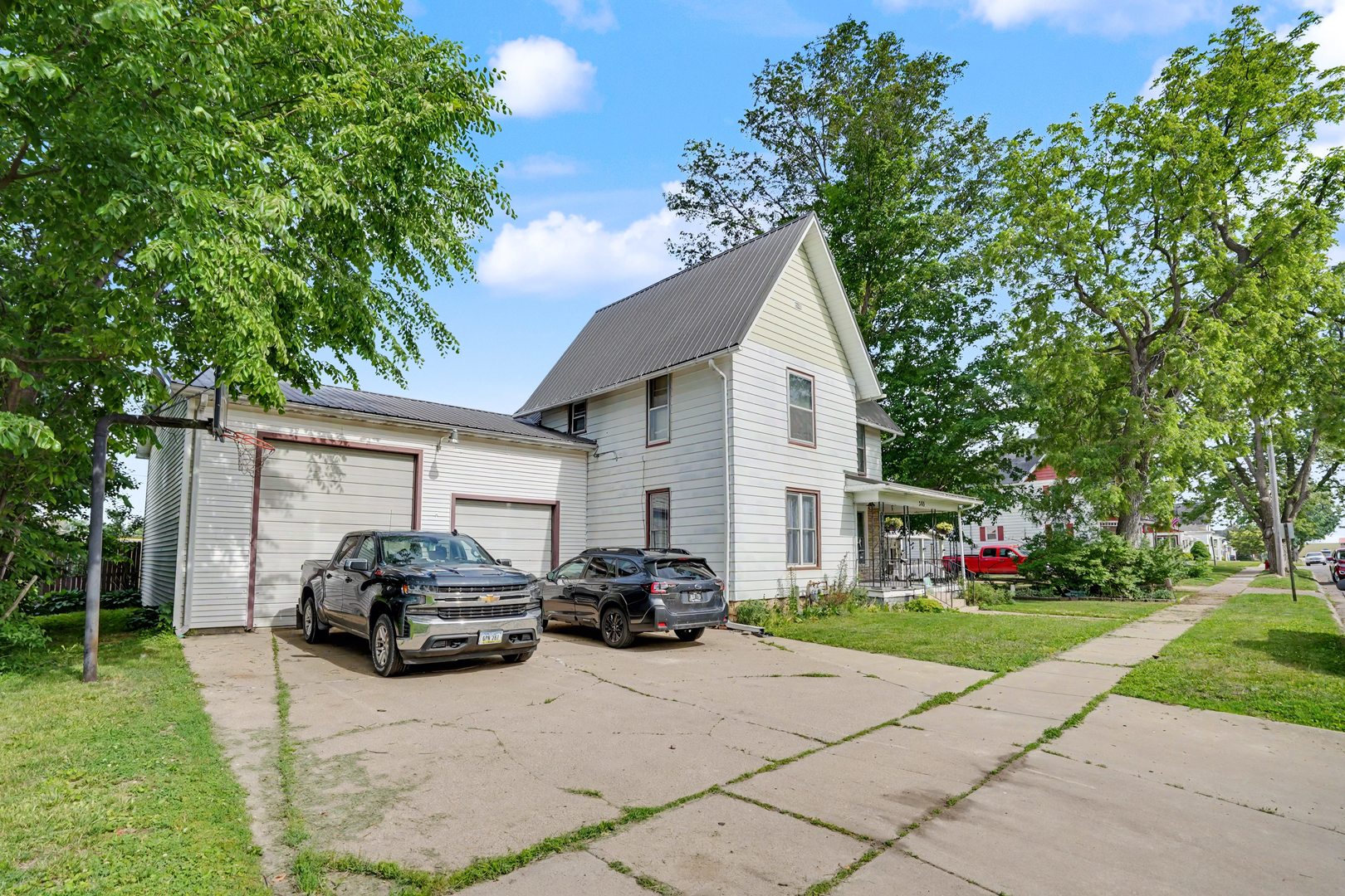 205 N Walnut Street Property Photo 3