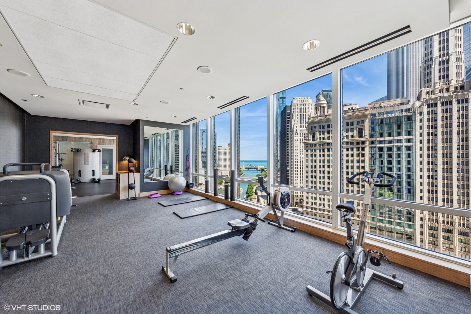 401 N Wabash Avenue 74d Property Photo 49