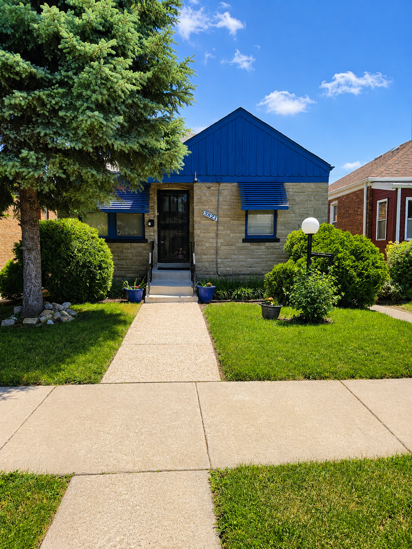 9823 S Drexel Avenue Property Photo 1