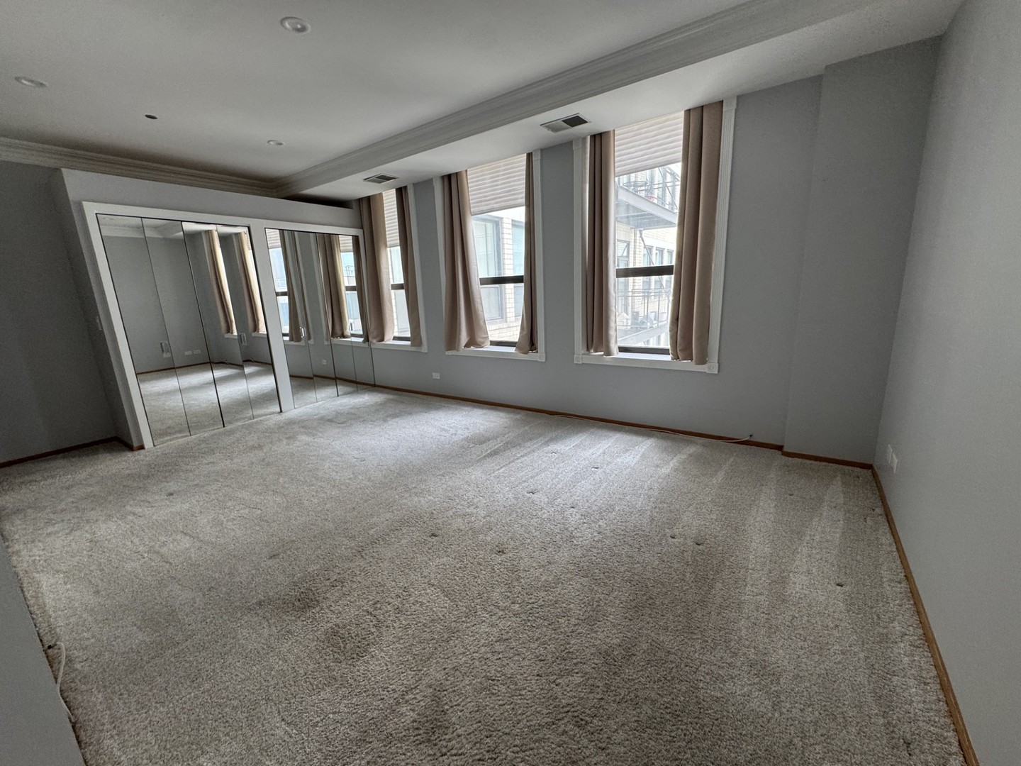 910 S Michigan Avenue 1615 Property Photo 11