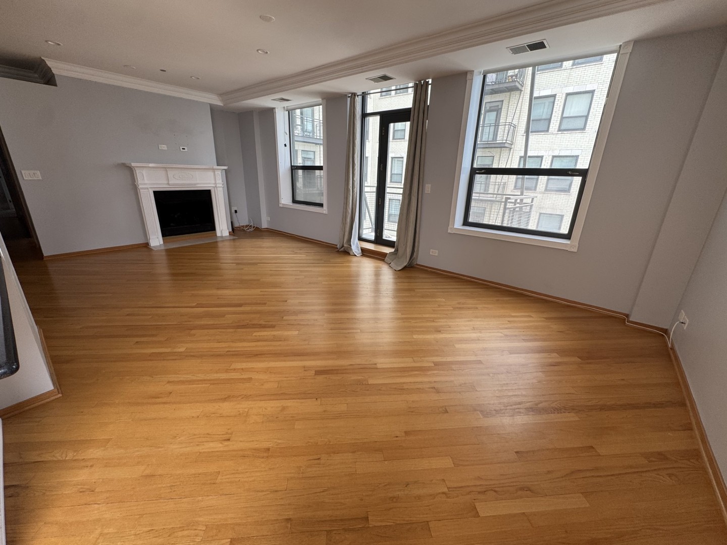 910 S Michigan Avenue 1615 Property Photo 16