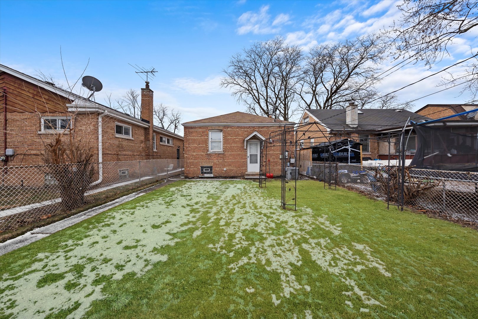 14315 S Lowe Avenue Property Photo 3