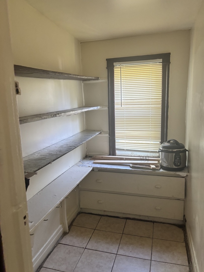 11317 S Edbrooke Avenue Property Photo 8