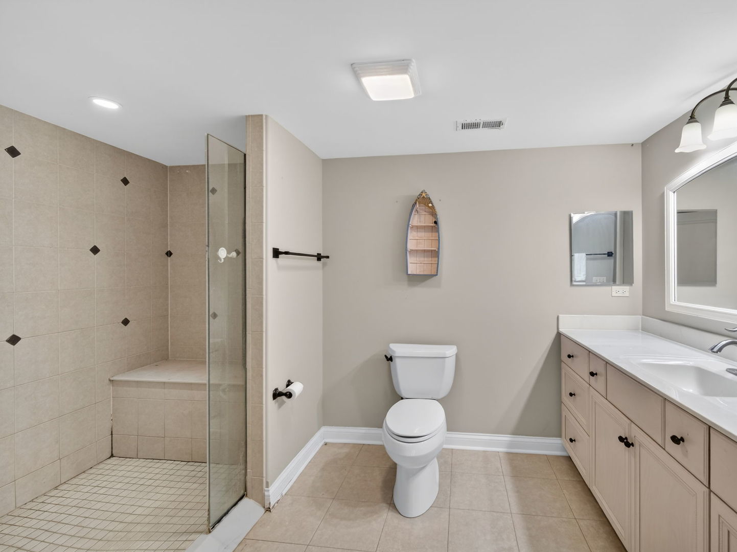 2389 E 2450th Road Property Photo 47