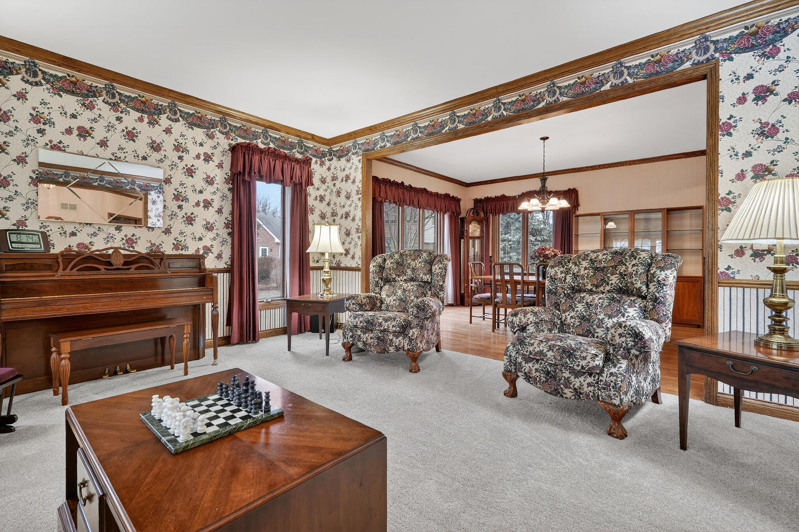 1036 E Talbot Street Property Photo 4