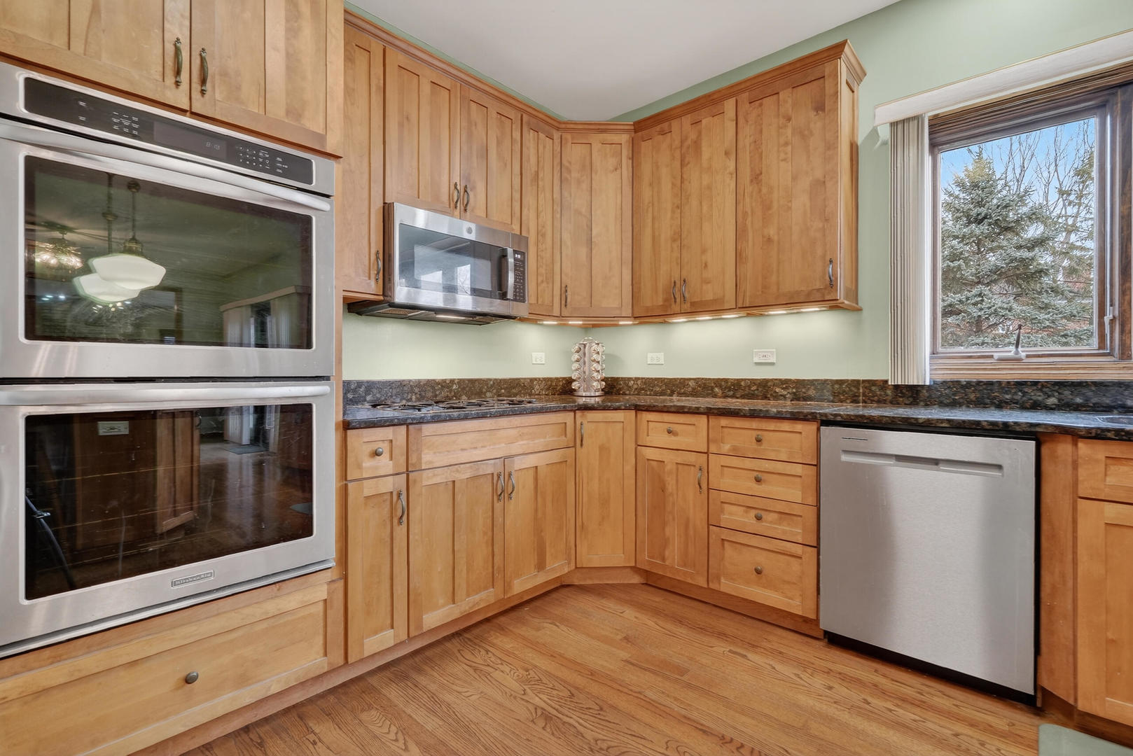 1036 E Talbot Street Property Photo 14
