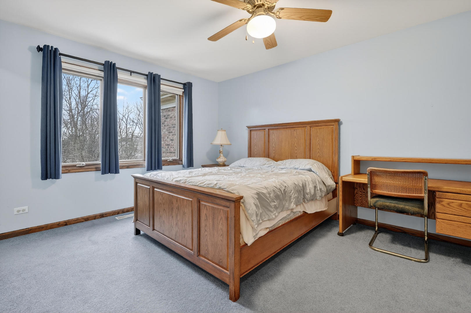 1036 E Talbot Street Property Photo 18