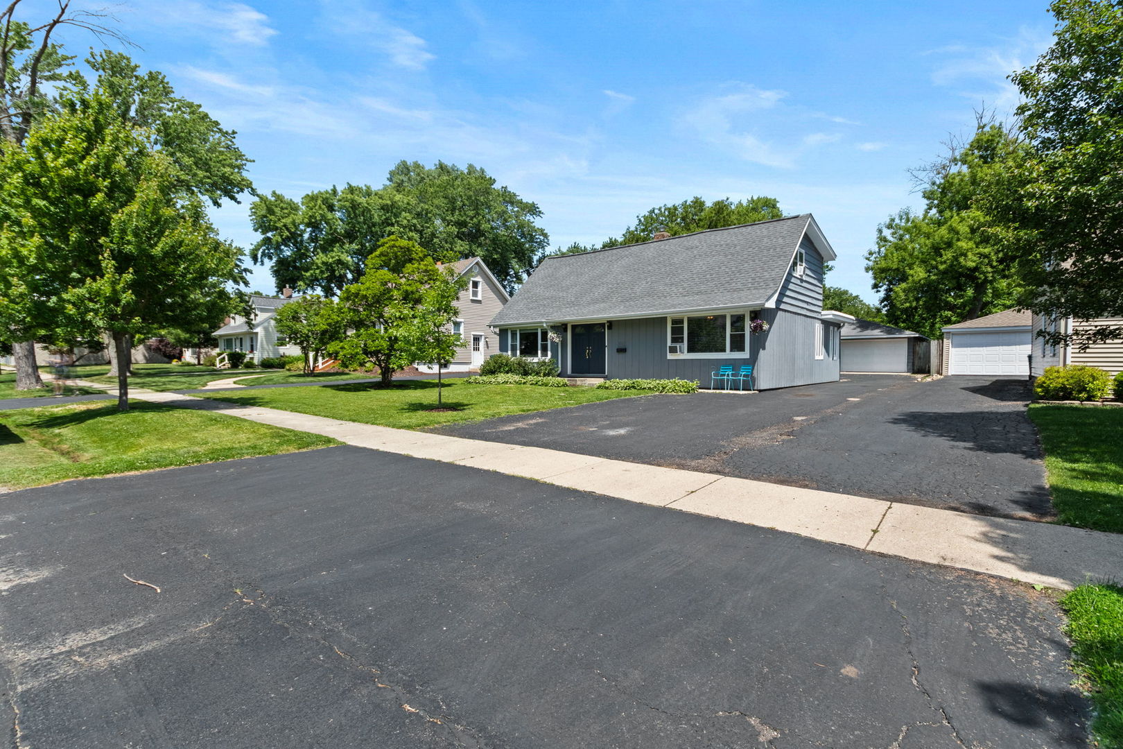 4335 Prospect Avenue Property Photo 2