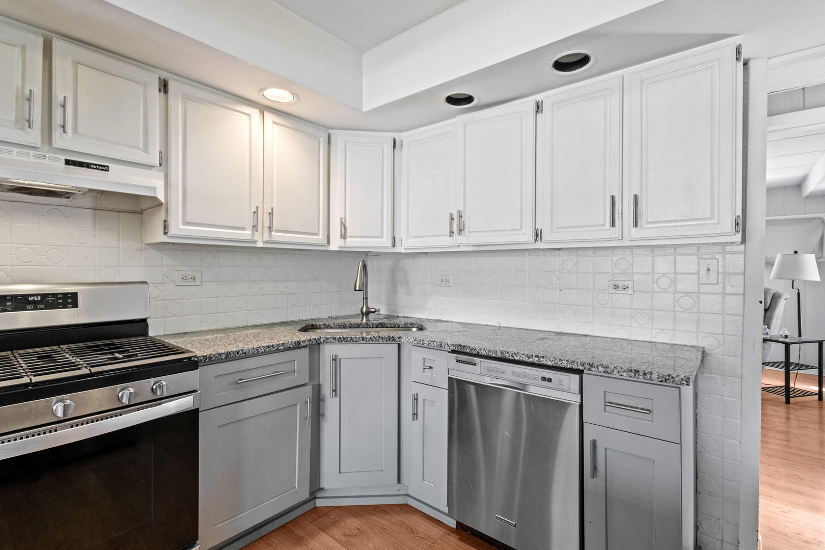 4335 Prospect Avenue Property Photo 15