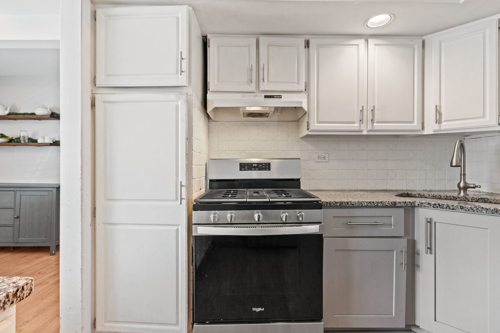 4335 Prospect Avenue Property Photo 16